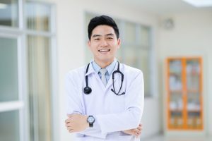 tahapan-menjadi-dokter-spesialis